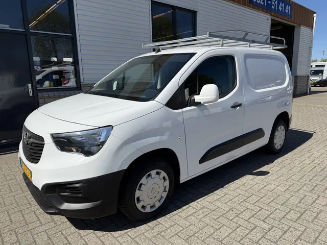 Opel Combo 1.5D L1H1 Edition / vaste prijs rijklaar € 10.950 ex btw / lease vanaf € 185 / euro 6 / b...