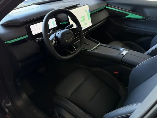 Lynk & Co 08