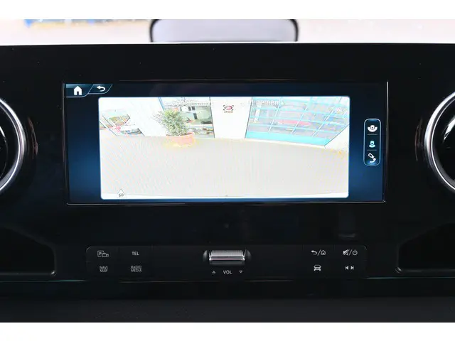 Mercedes-Benz eSprinter