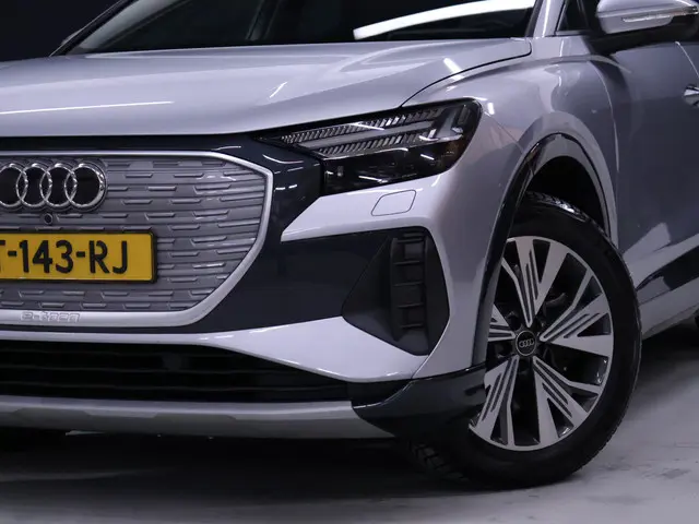 Audi Q4 e-tron 40 Advanced edition 77 kWh [TREKHAAK, ADAPTIVE CRUISE CONTROL, APPLE CARPLAY, ANDROID...