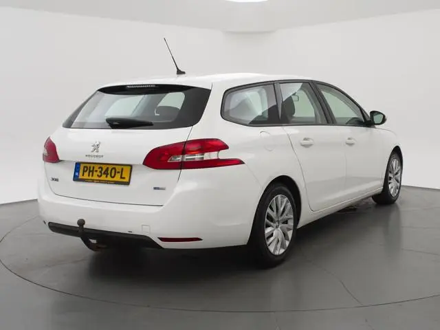 Peugeot 308 SW 1.2 PureTech Blue Lease + Trekhaak