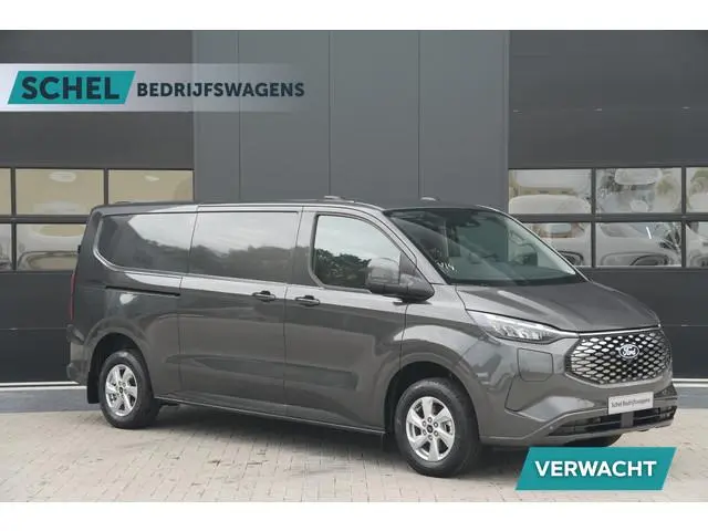 Ford E-Transit Custom 340 L2H1 Limited 71 kWh 218pk  - Carplay - Camera - Stoel-stuurverwarming - Ri...