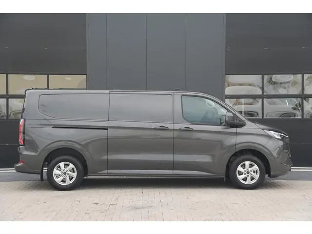 Ford E-Transit Custom 340 L2H1 Limited 71 kWh 218pk  - Carplay - Camera - Stoel-stuurverwarming - Ri...
