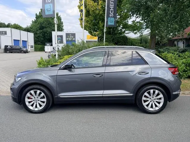 Volkswagen T-Roc 2.0 TSI DSG 190PK 4Motion•ACC•Trekhaak