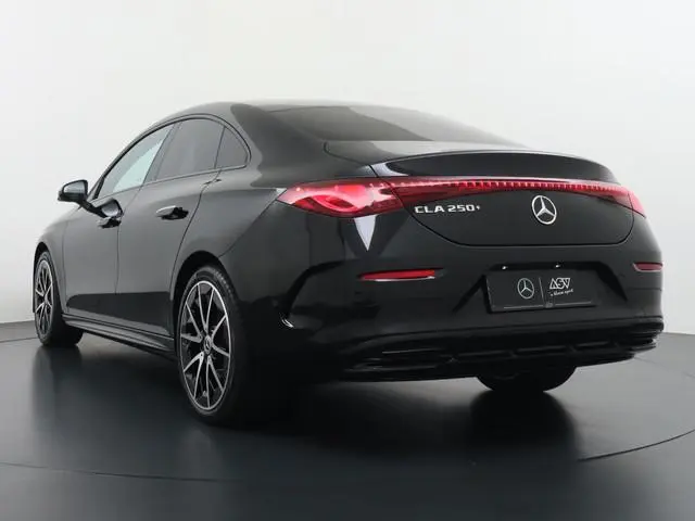 Mercedes-Benz CLA 250+ Launch Edition 85 kWh Accu | Memorystoelen | Warmtepomp | Multibeam Led | Sto...