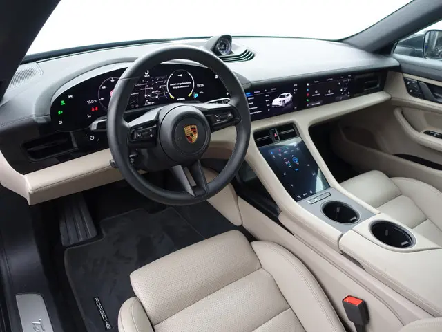 Porsche Taycan Cross Turismo 4S 84 kWh Dual View, Nachtzichtassistent, Offroad Design pakket, Bose S...