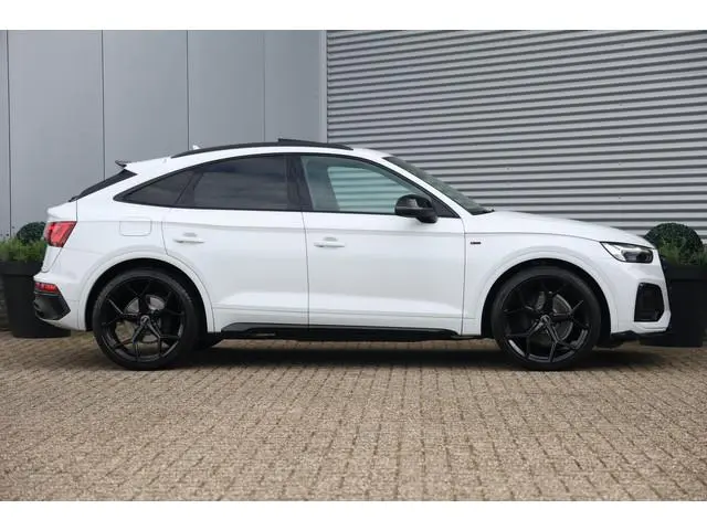 Audi Q5 Sportback 50 TFSI e S-Line 299pk Quattro Pano|Luchtv|Trekh|B&O|Cam|Matrix|RS