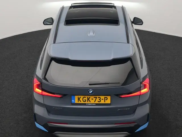 BMW iX1