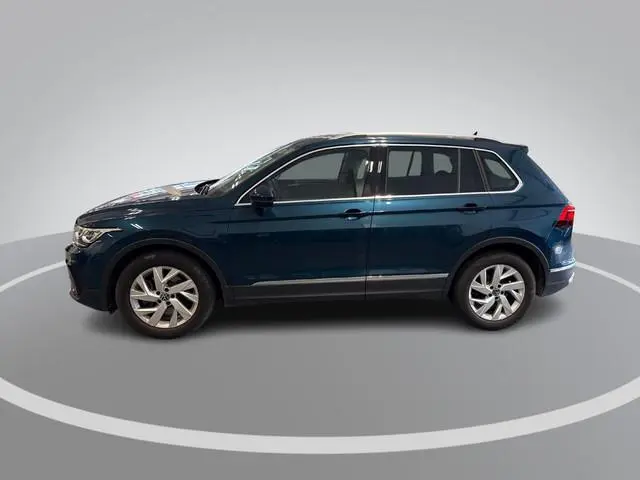 Volkswagen Tiguan 1.4 TSI 245pk DSG eHybrid Life Business · Inklap. Trekhaak · Dodehoeksensor · Matr...