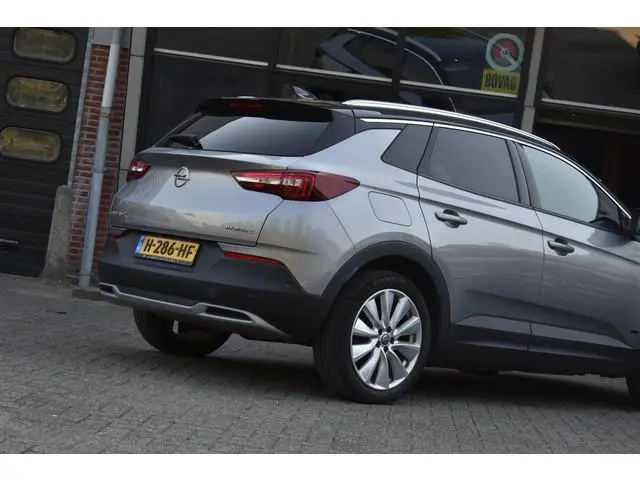 Opel Grandland X