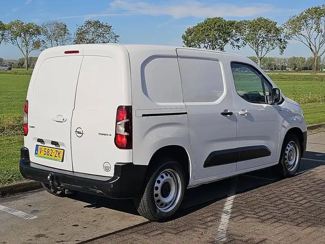 OPEL COMBO 1.5 l1 navi automaat ac!