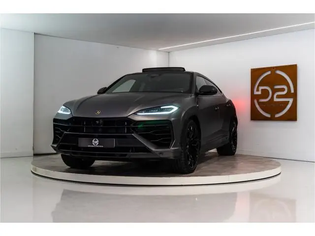 Lamborghini Urus 4.0 V8 Hybrid SE 800PK | Ad Personam | Grigio Keres Matt | Carbon | Akrapovic | 3D...