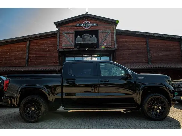 GMC Sierra