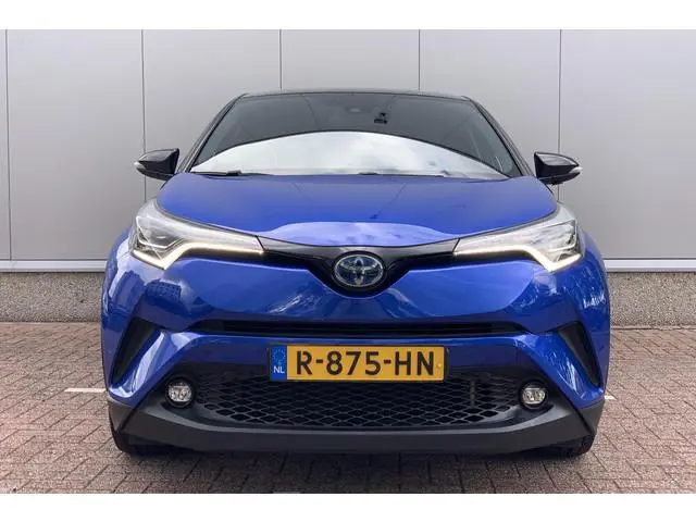 Toyota C-HR 1.8 Hybrid Bi-Tone / JBL Audio / Stuur en Stoelverwarming / Parkeersensoren v&a / Camera...
