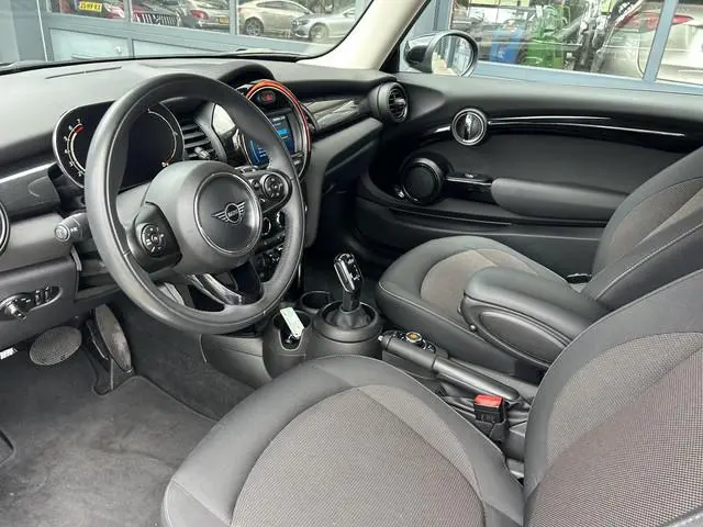 MINI 3-Deurs 1.5 Cooper Chili | Navi | Climate | Cruise