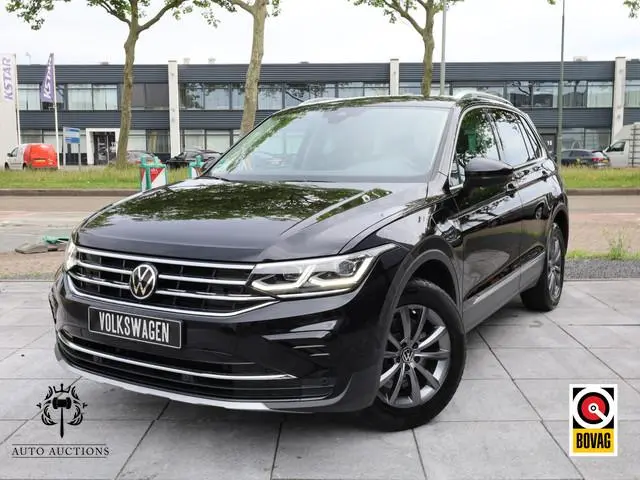 Volkswagen Tiguan 1.4 TSI eHybrid Elegance 245PK | Virtual | Adaptive Cruise | DCC | Trekhaak | Stoe...