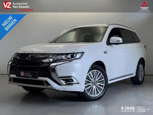 Mitsubishi Outlander 2.4 PHEV Instyle | Adaptive Cruise | Schuifdak | 360 camera | Garantie tot 20-0...