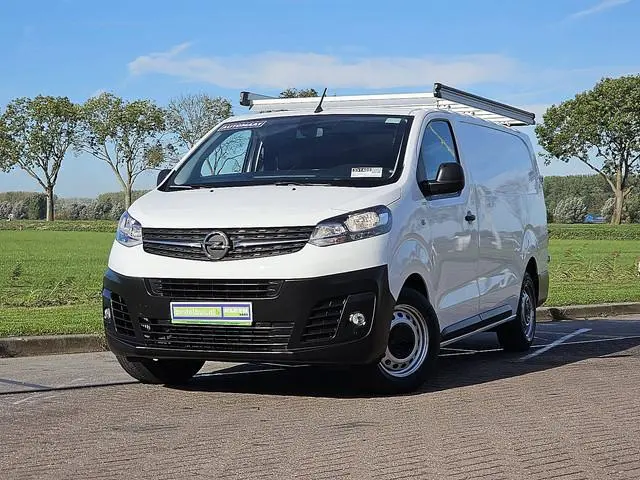 OPEL VIVARO 2.0 lang, automaat, airco, navi, pdc, imperiaal, trekhaak, 78 dkm.