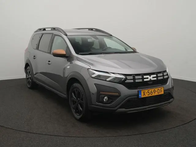 Dacia Jogger 1.6 Hybrid 140 Extreme 7p. - Occasion Lease vanaf €534 p/m - RIJKLAARPRIJS - 7-persoons...