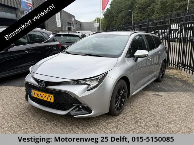 Toyota Corolla Touring Sports 1.8 HYBRID 140PK SILVERLINE ACTIVE GARANTIE 2034 ! . NAVIGATIE . ADAPT...