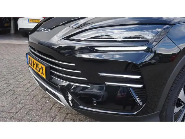 BYD SEAL U