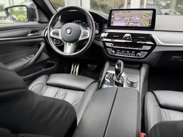 BMW 5-serie Touring 530e xDrive High Ex. M-Sport |FULL|Pano|Nappa|Ventilatie|4W steering|CoPilot|H/K...