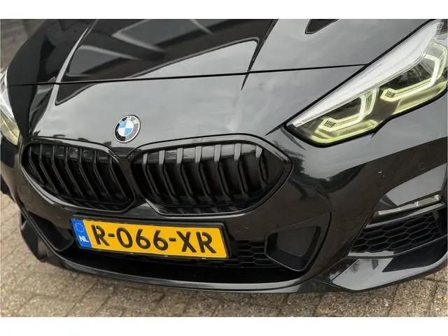 BMW 2-serie 218i Gran Coupé M-Sport | Head-Up | 19" | Stoelverwarming | LED |  DAB