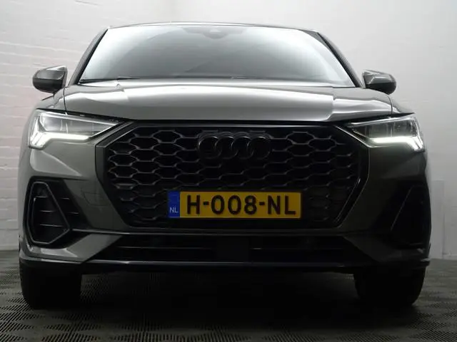 Audi Q3 Sportback 35 TFSI S Edition Aut- Xenon Led, Carplay, Android Auto, Dynamic Select, Privacy G...