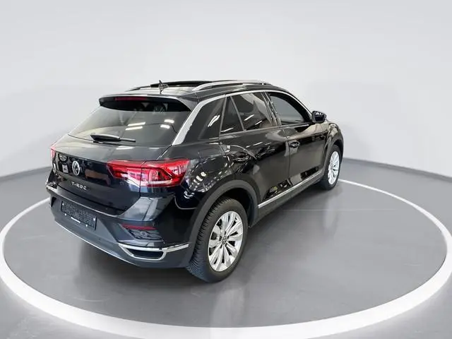Volkswagen T-Roc 1.5 TSI 150pk DSG Sport · Panoramadak · Apple/Android Car Play · Stoelverwarming ·...