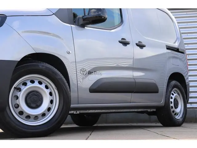 Toyota pro-ace