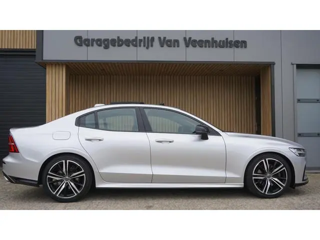Volvo S60 2.0 163pk B3 R-Design & Style-Pack Pano.Dak *Black Style* Leder ACC Virtual Cockpit BLIS 1...
