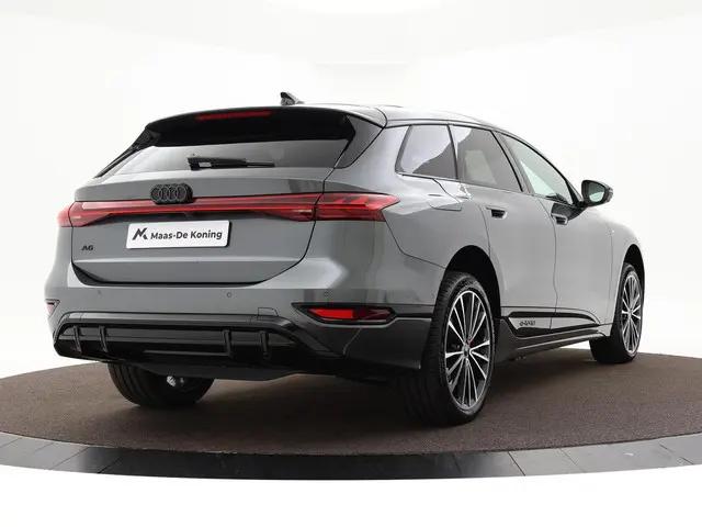 Audi A6 Avant e-tron S edition 367 PK · Tech pro · Panorama glasdak · Sportstoel plus leder zwart ·...