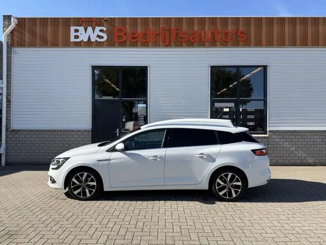 Renault Megane 1.3 TCE Bose benzine grijs kenteken / vaste prijs rijklaar € 10.950 ex btw / euro 6 /...