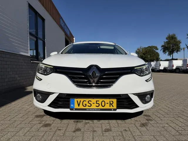 Renault Megane 1.3 TCE Bose benzine grijs kenteken / vaste prijs rijklaar € 10.950 ex btw / euro 6 /...