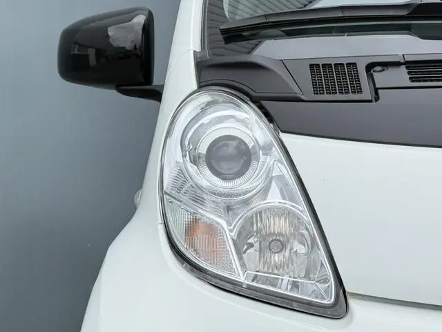 Peugeot iOn