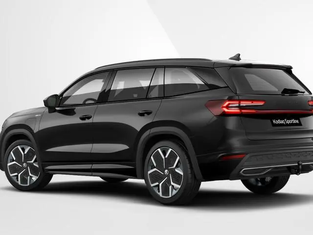 Škoda Kodiaq Sportline Business 1.5 TSI PHEV 150 kW / 204 PK | Elektrisch glazen schuif-/kanteldak |...