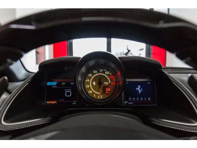 Ferrari 812 GTS