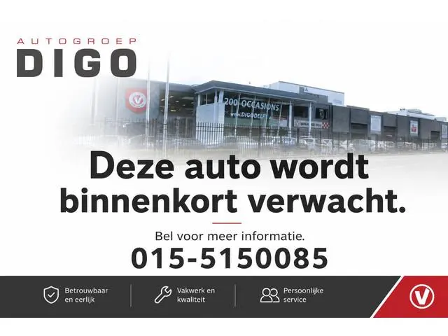 Toyota Yaris Cross 1.5 HYBRIDE DYNAMIC LUXERY GARANTIE TOT 2035  PARKEERSENSOREN VOOR & ACHTER . STO...