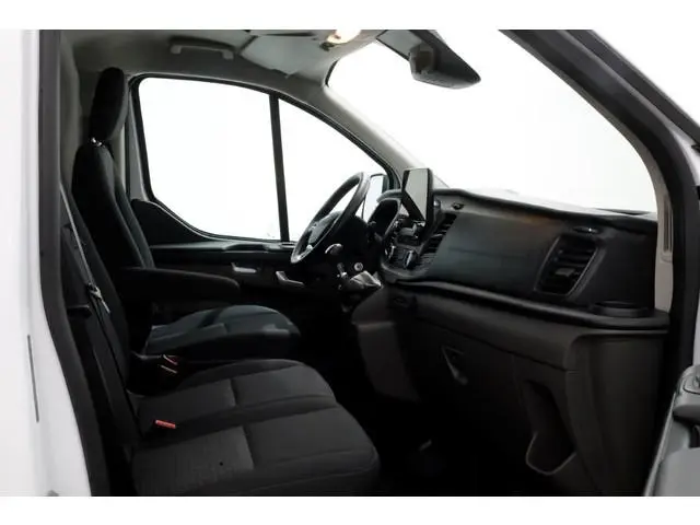 Ford Transit Custom 2.0 TDCI 130pk L2H1 Trend Airco/Navi/Camera Trekhaak 2800kg 07-2023