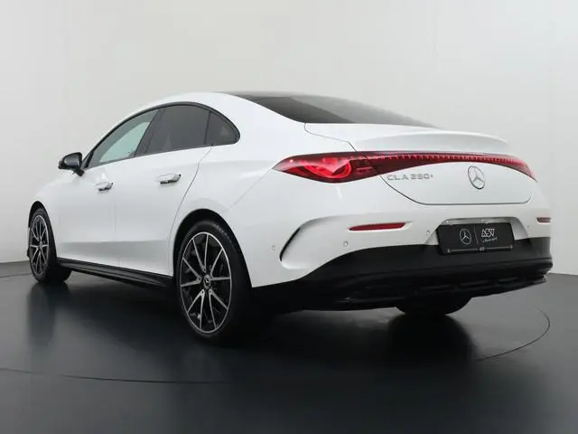 Mercedes-Benz CLA 250+ Launch Edition 85 kWh Accu | Trekhaak Wegklapbaar | Memorystoelen | Warmtepom...