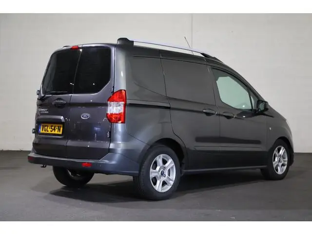 Ford Transit Courier