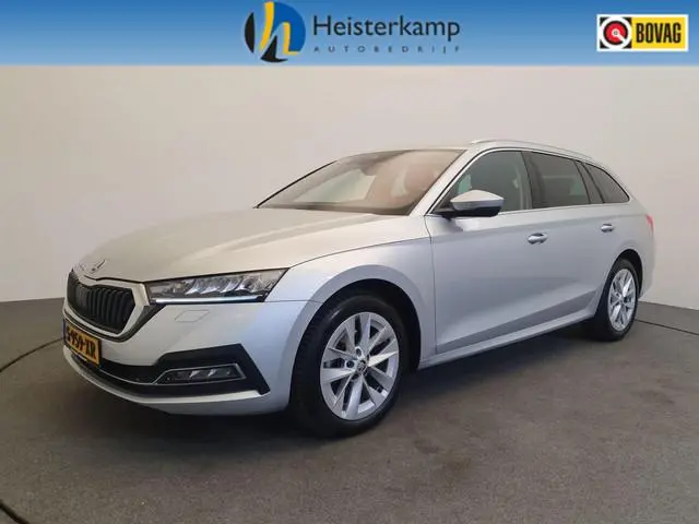 ŠKODA Octavia Combi 1.5 e-TSI 150pk DSG/AUT Business Edition Wegklapbare trekhaak, Camera, Winterpak...