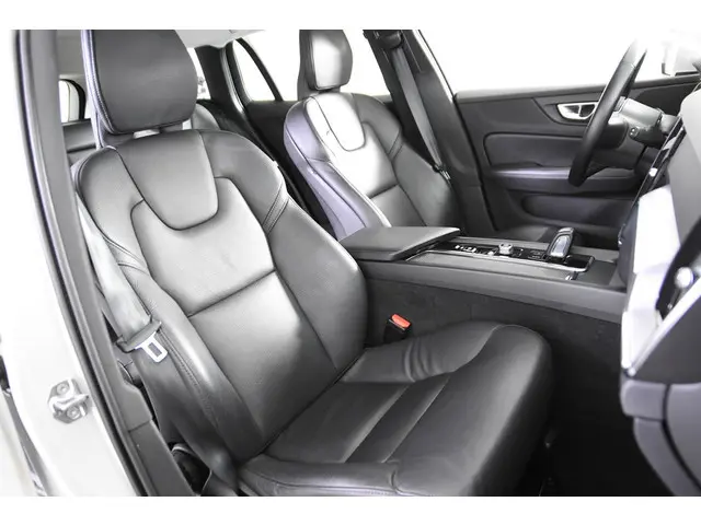 Volvo V60 2.0 B4 Inscription *1ste Eigenaar*Leer*Navigatie*Standkachel*