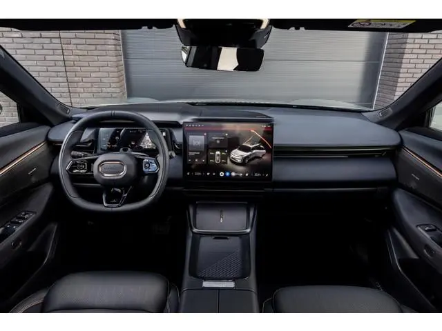 Lynk & Co 08