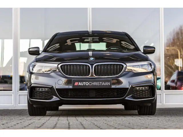 BMW 5-serie 530e iPerformance eDrive M-Sport | Leder | Memory