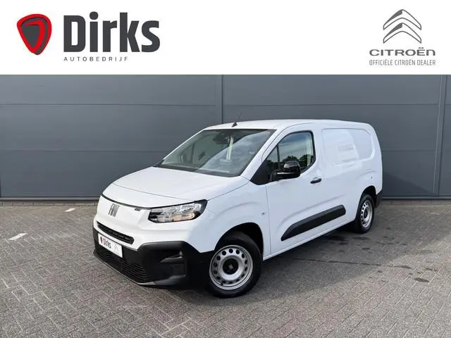 Fiat Doblò 100pk L2 1000kg (Laadruimte betimmering - Camera - Airco - Navigatie - Parkeersensoren V+...