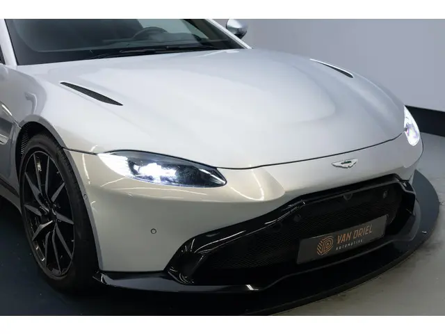 Aston Martin Vantage 4.0 V8 | Gloss Black pack | 20 Inch |