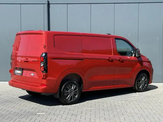 Ford Transit Custom 320 2.0 TDCI 150 PK / LIMITED / ***UNIEK 7.407 KM*** / L1H1 / ADAPTIVE CRUISE /...