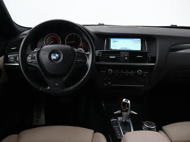 BMW X4 xDrive20i M-SPORT + SCHUIFDAK | TREKHAAK | HEAD-UP | 20 INCH LMV | MEMORY