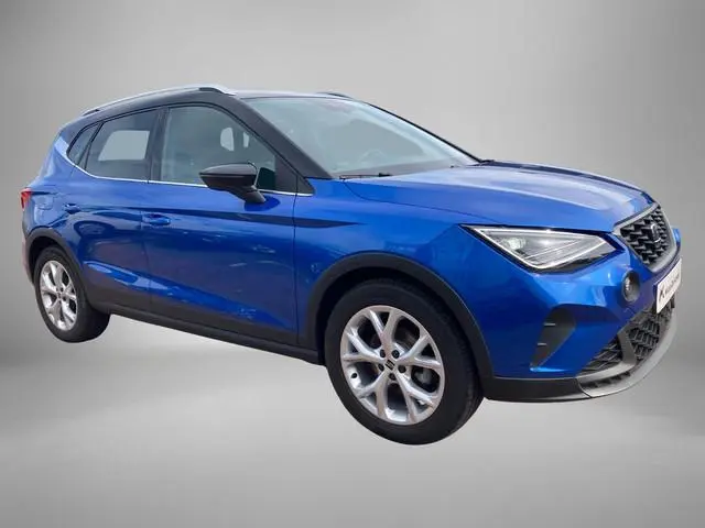SEAT Arona 1.0EcoTSI/95PK FR · Apple/Android Car Play · LED · Cruise control · Garantie t/m 08-04-20...